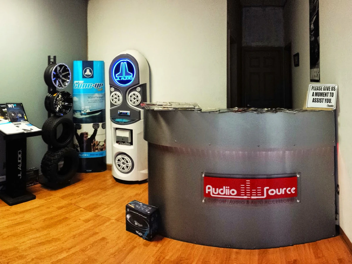 Audio Source car audio installation photo 3 in New Braunfels, TX
