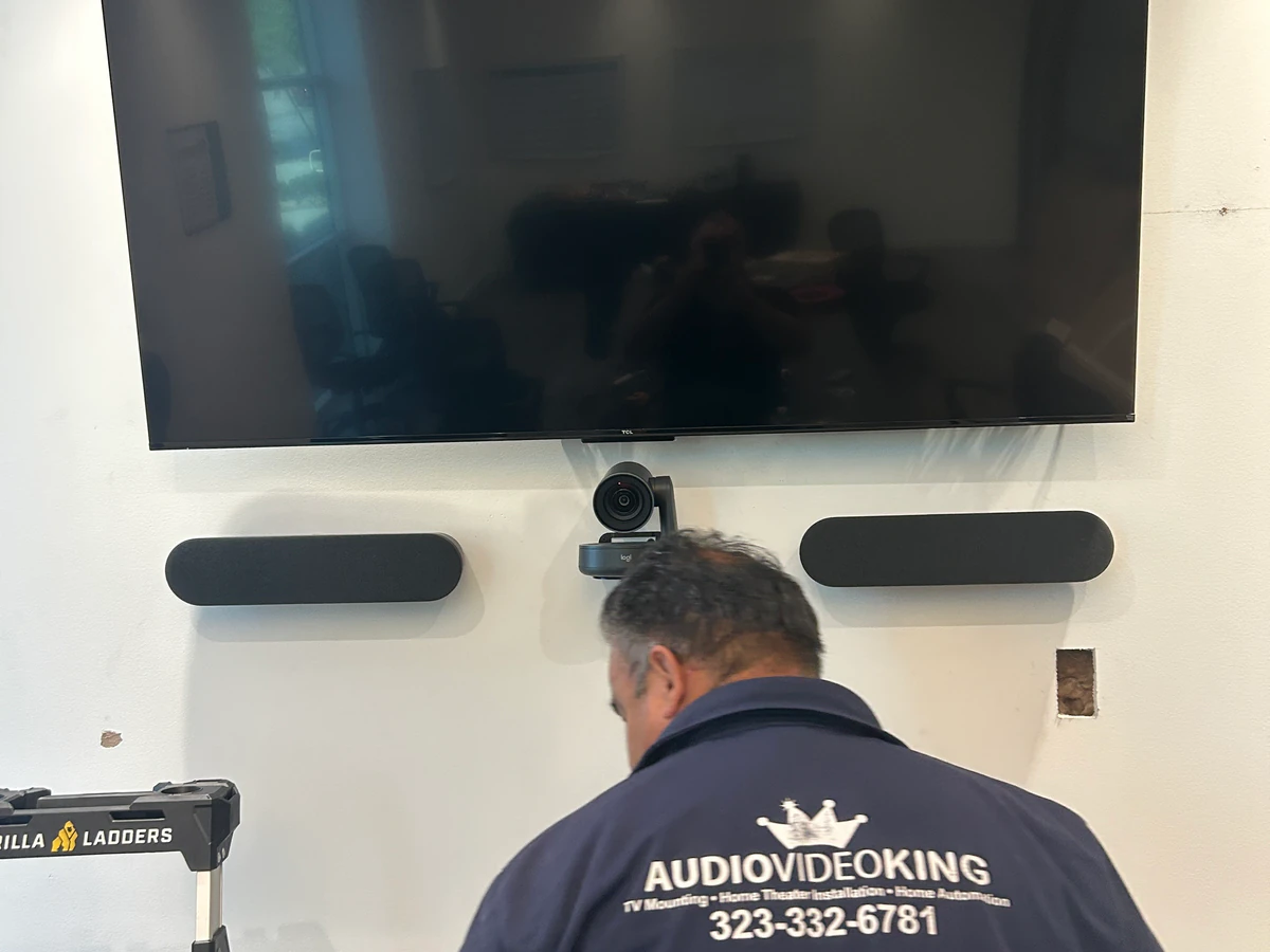 Audiovideoking - Home Theater & TV Installation home cinema installation photo 3 in Irvine, CA