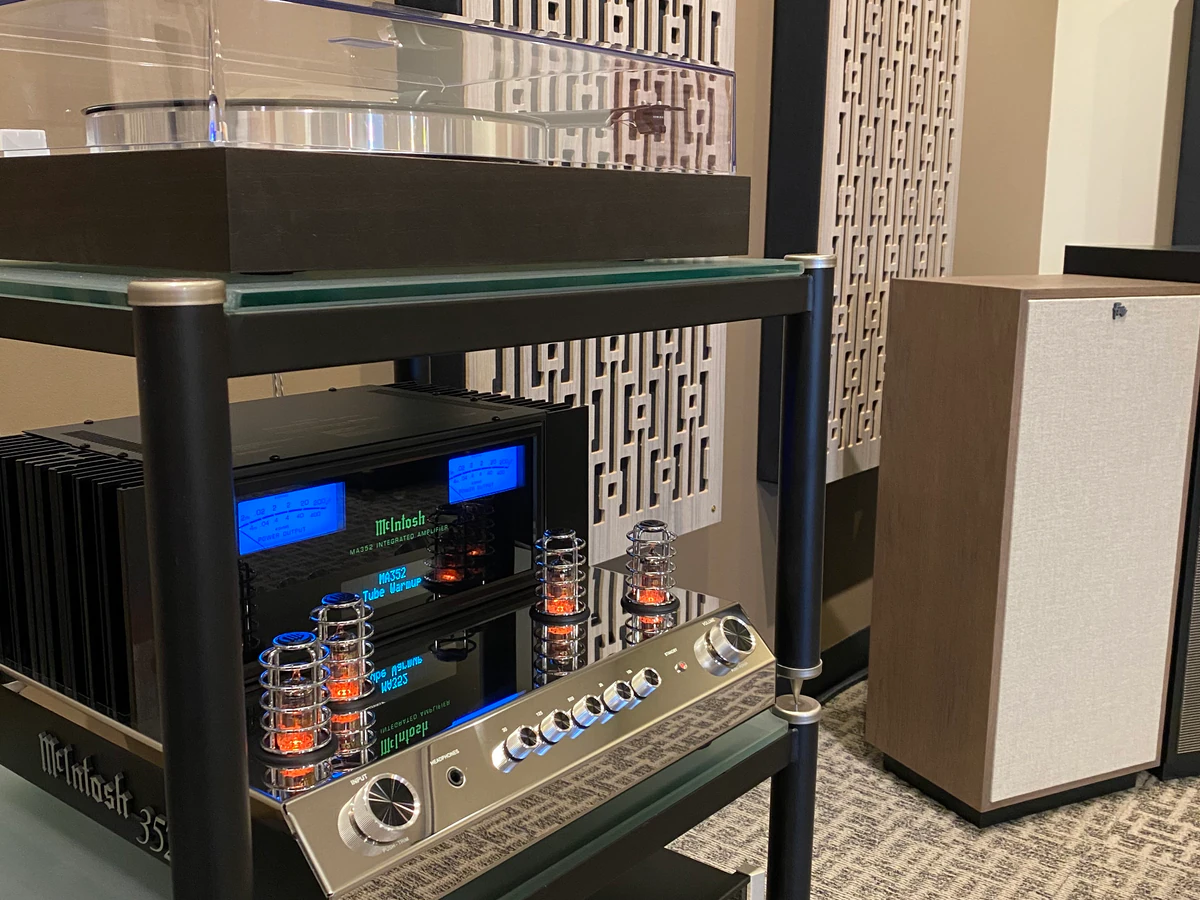 DTX Digital Theater Experts home theater installation photo 4 in Lincoln, NE