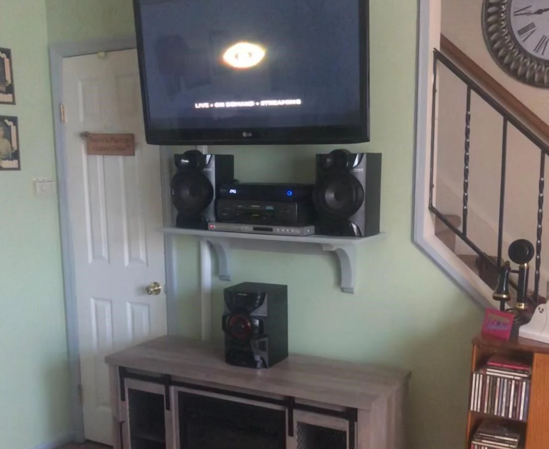 E.T's TV Mounting & Home Entertainment Installation Richmond & Surrounding Areas — Home Theater Installation in Muncie, IN