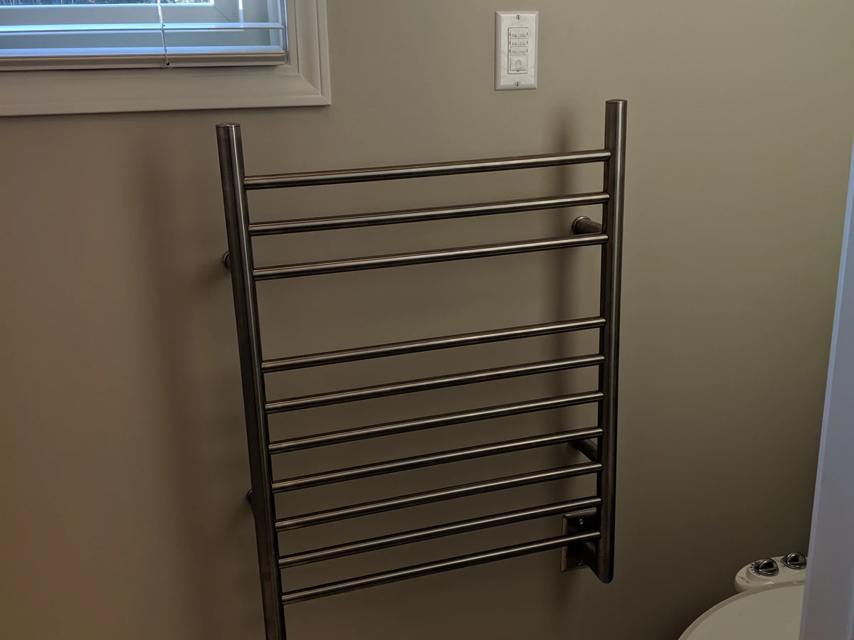 Easy TV Mounting LLC home theater installation photo 4 in Detroit, MI