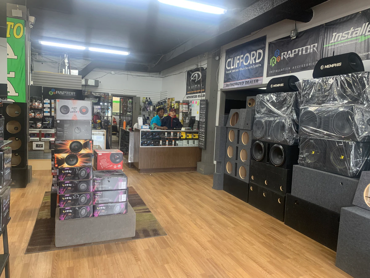 Extreme Car Audio and Windows Tinting car audio installation photo 3 in Yakima, WA