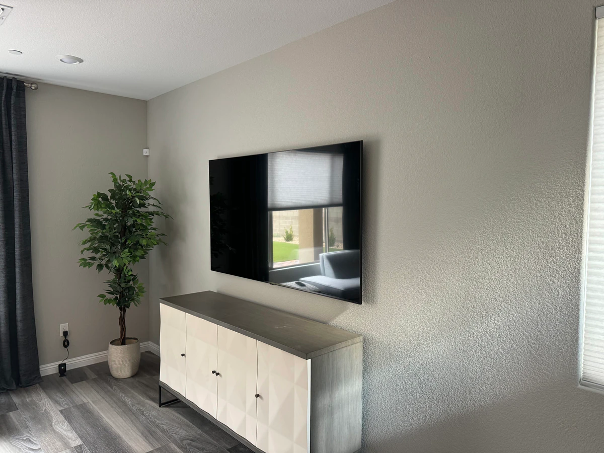 EZ TV MOUNTING, LLC home cinema installation photo 4 in Las Vegas, NV