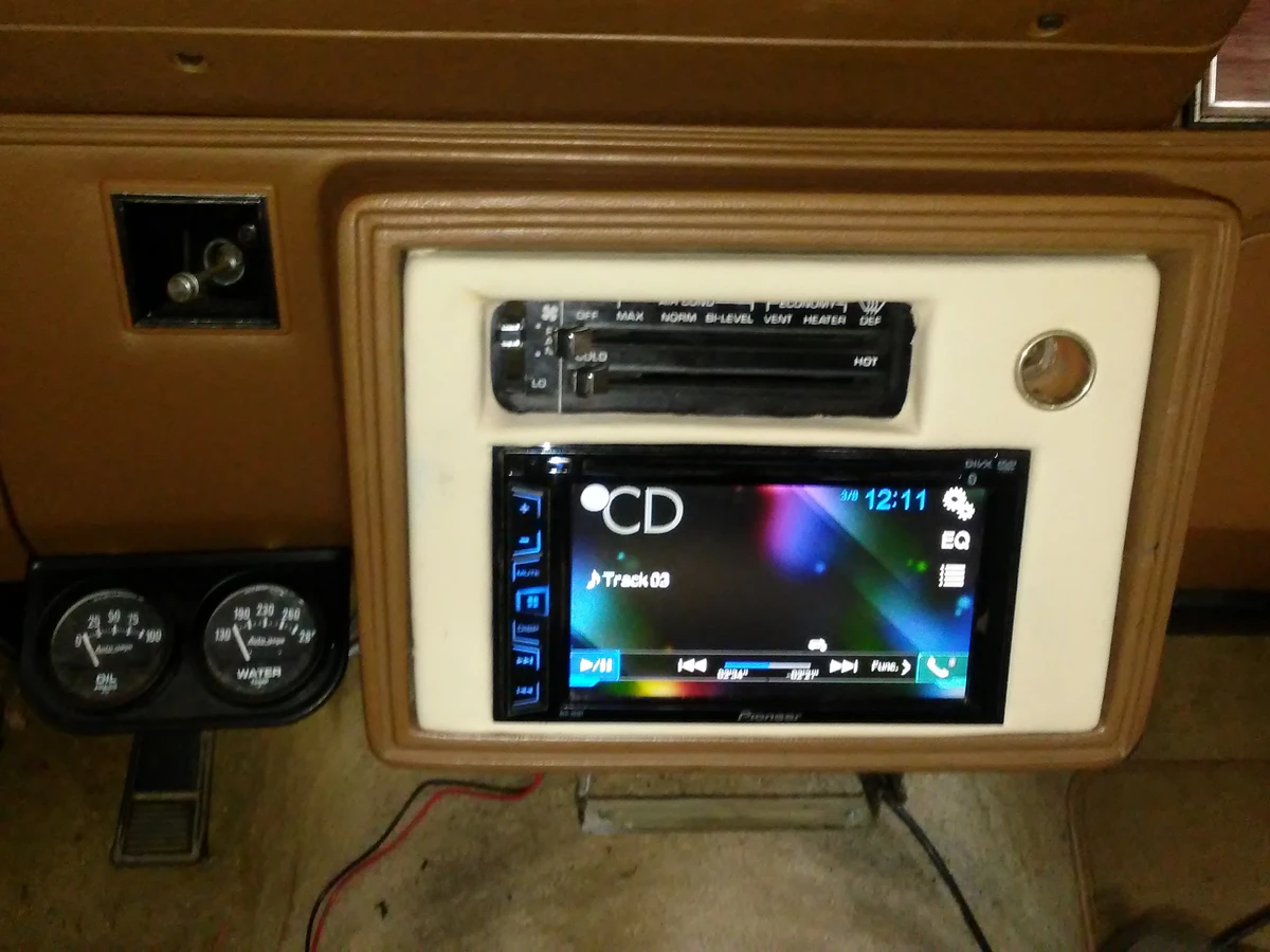 G Low's Audio Shop car audio installation photo 3 in Bastrop, LA