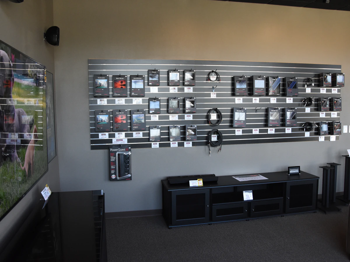 Hawkeye Audio/Video home theater installation photo 4 in Hiawatha, IA
