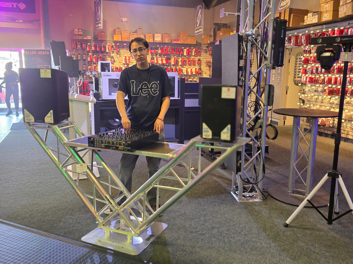 HB Pro Sound audio visual equipment photo 3 in El Paso, TX