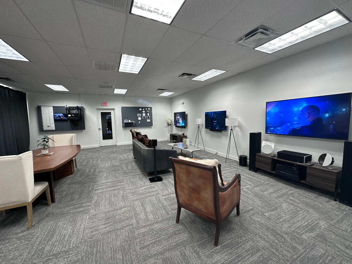 Home Audio & Security Design Inc. security system installation photo 2 in Fort Myers, FL