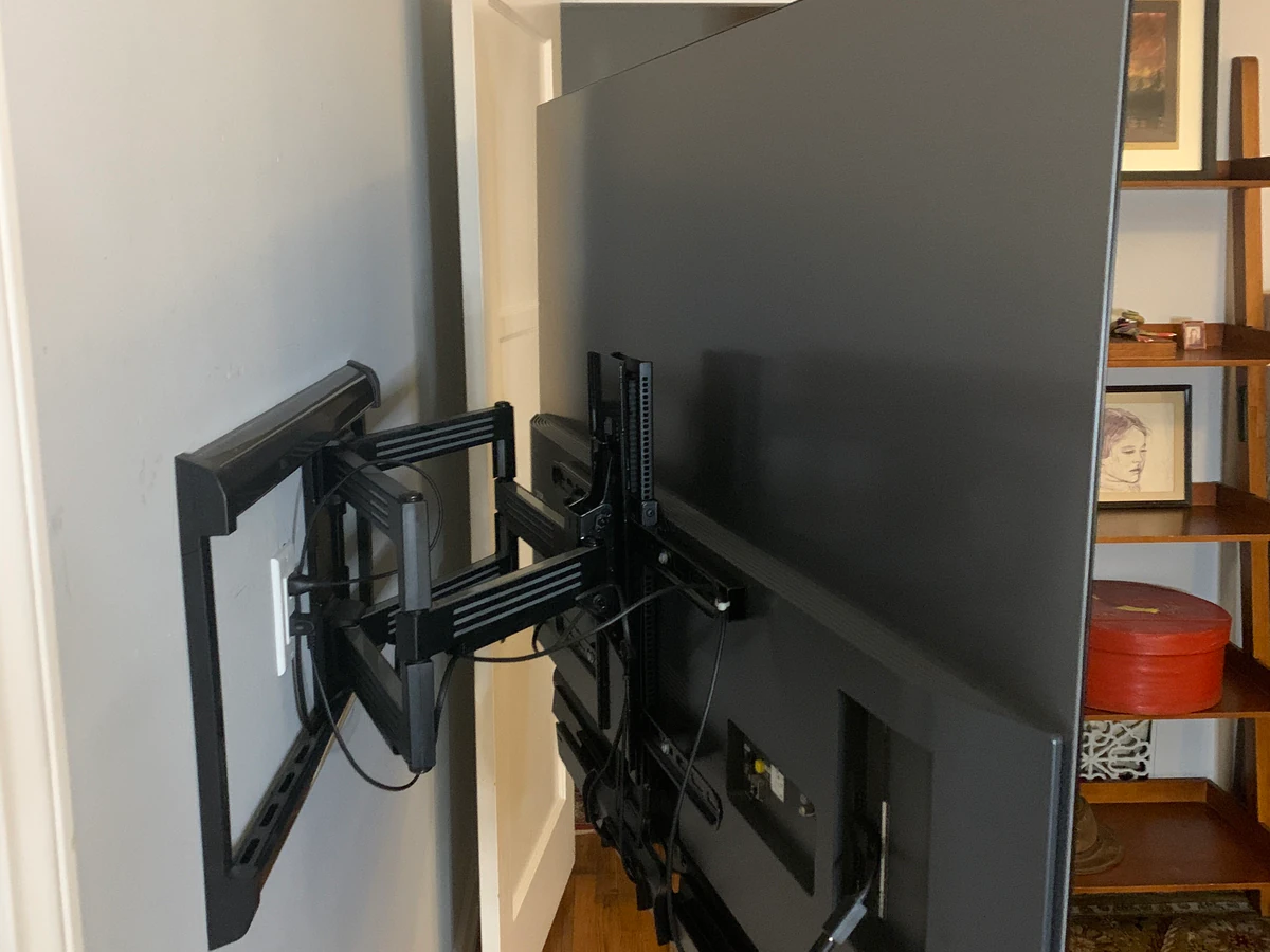 Monster Installation: Premium TV Mounting and Installation services. home cinema installation photo 2 in Los Angeles, CA