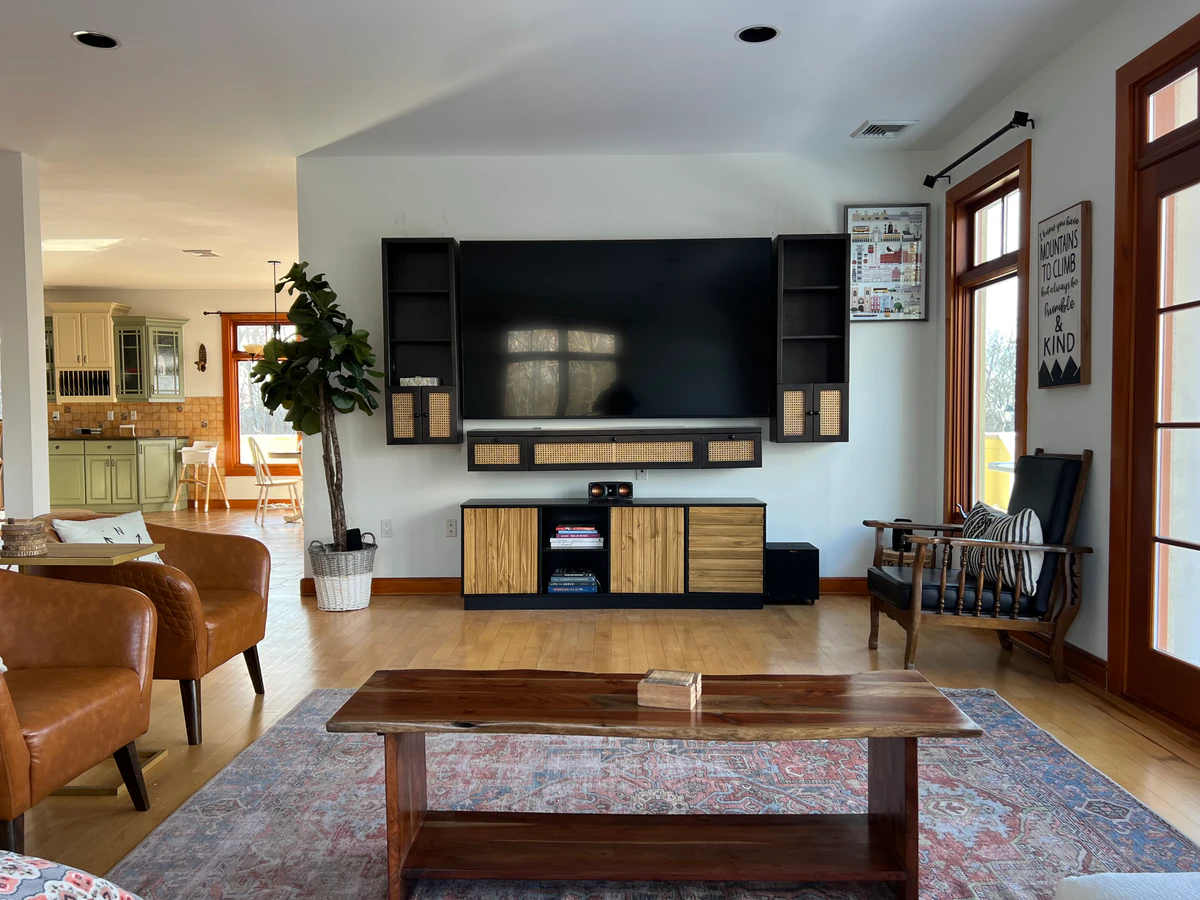 Output Design Audio Video audio visual equipment photo 4 in Accord, NY