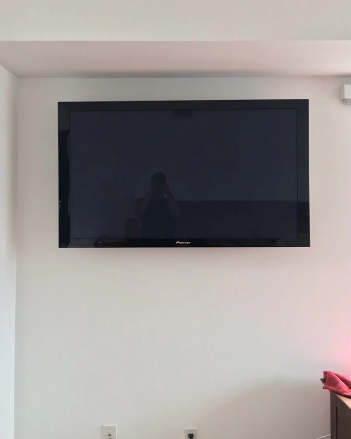 Pro TV Wall Mount Installation home cinema installation photo 4 in Newhall, CA
