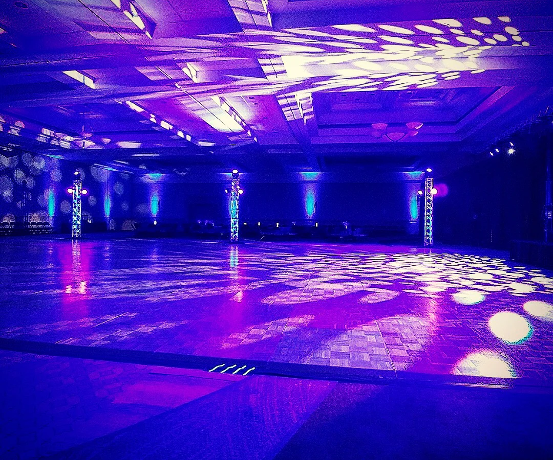 Seals Productions audio visual equipment photo 4 in Chattanooga, TN