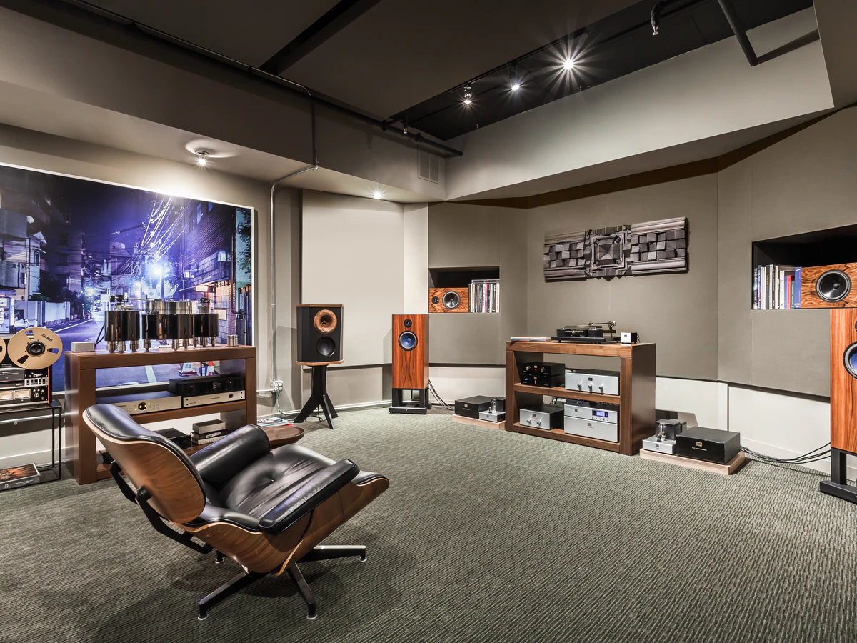 Soundlux Audio home audio installation photo 3 in Miami, FL