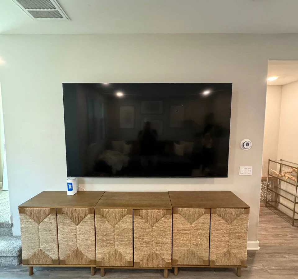 Tv Mount Master Carlsbad home cinema installation photo 2 in Vista, CA