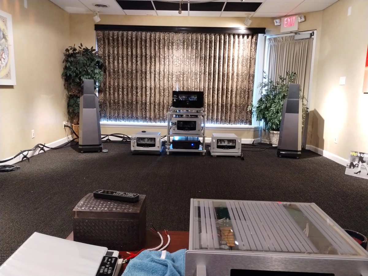 Ultra Fidelis Audio & Home Theater home audio installation photo 2 in Wauwatosa, WI