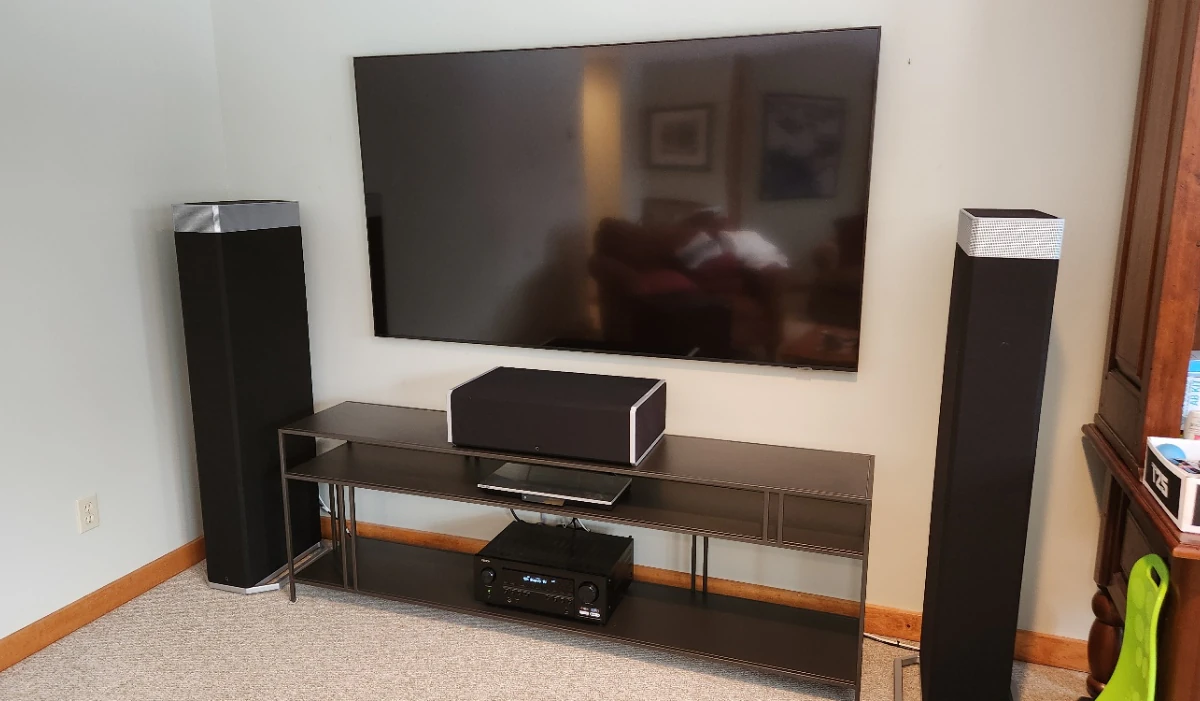 Upper Valley Home Technologies - Home Theater, Surround Sound, Sonos, Wifi, Samsung TV, Wall Mounts — Audio Visual Consultant in South Pomfret, VT